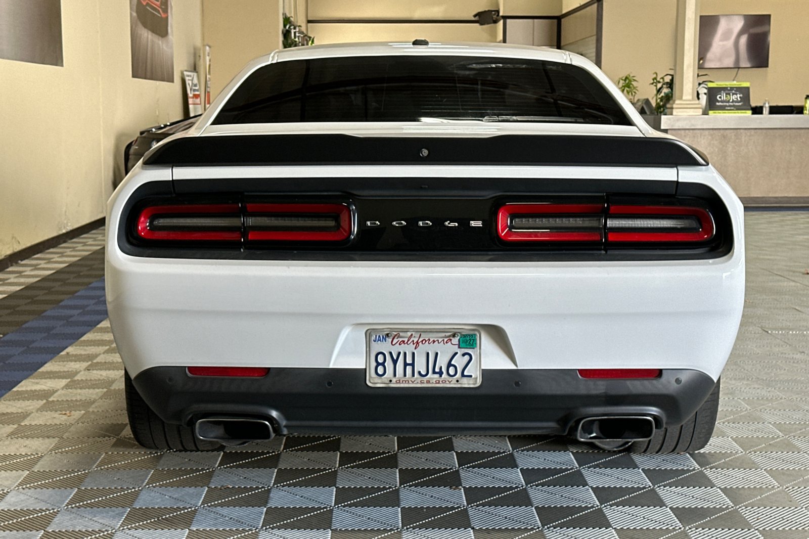 Used 2019 Dodge Challenger R/T RWD image 5