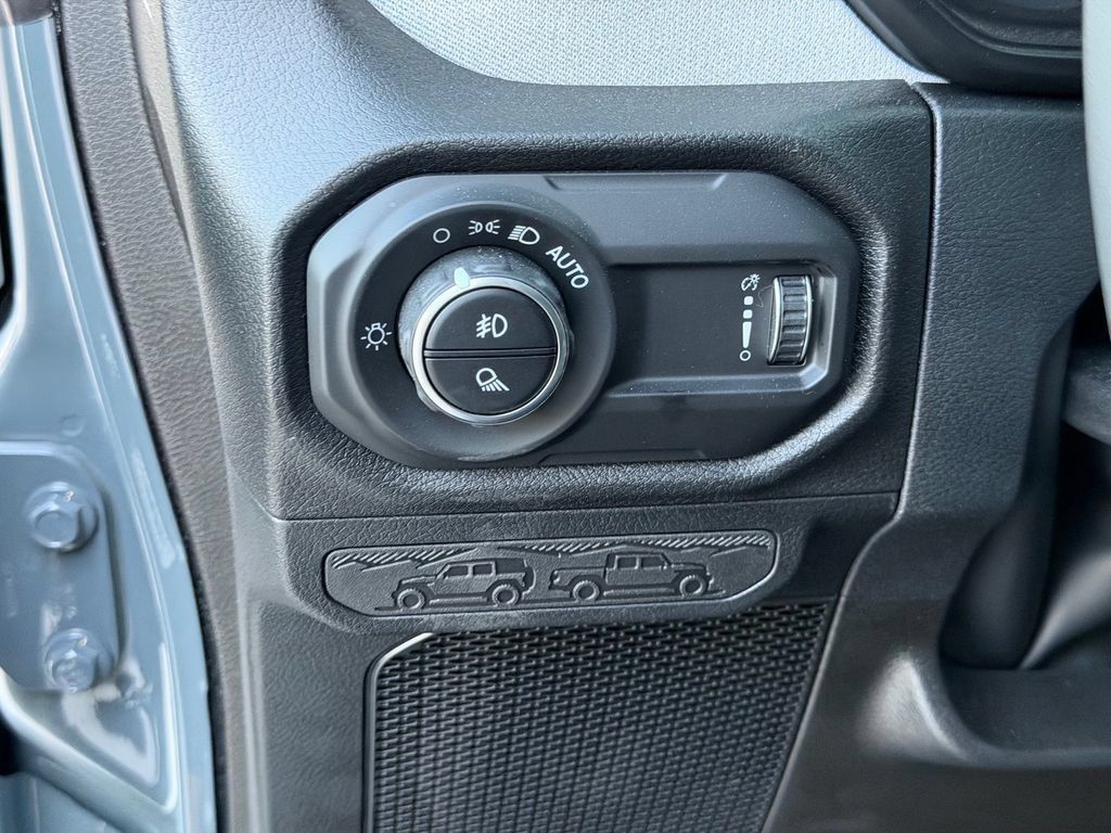 New 2026 Jeep Gladiator Sport AWD/4WD image 14