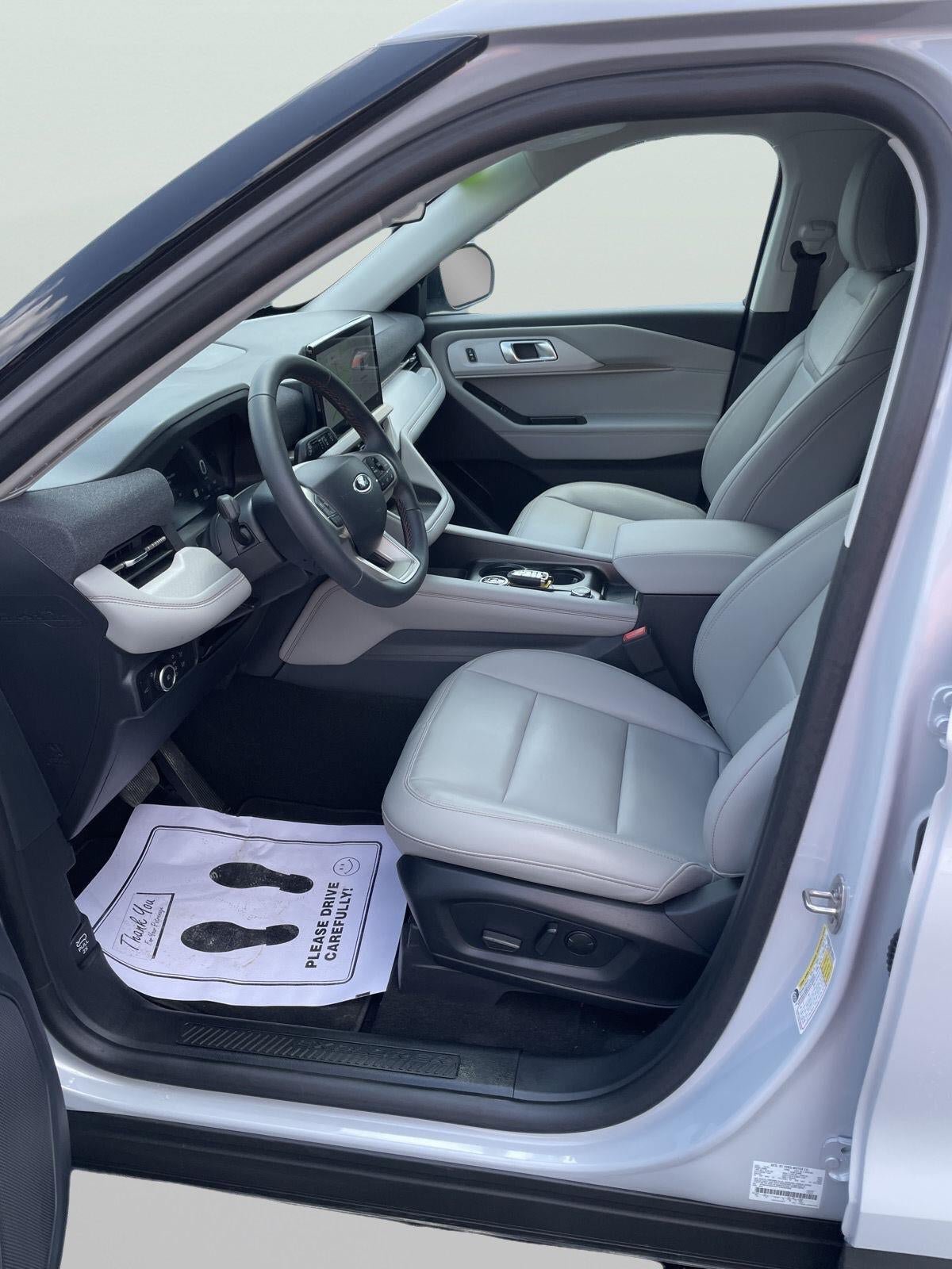 Certified 2026 Ford Explorer Active w/ Active Comfort Package AWD/4WD image 18
