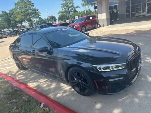 Used 2022 BMW 750i xDrive w/ Luxury Rear Seating Package AWD/4WD image 1