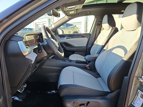 New 2026 Volkswagen Tiguan SE R-Line image 12