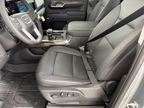 New 2026 GMC Sierra 1500 Elevation w/ Elevation Premium Package AWD/4WD image 7