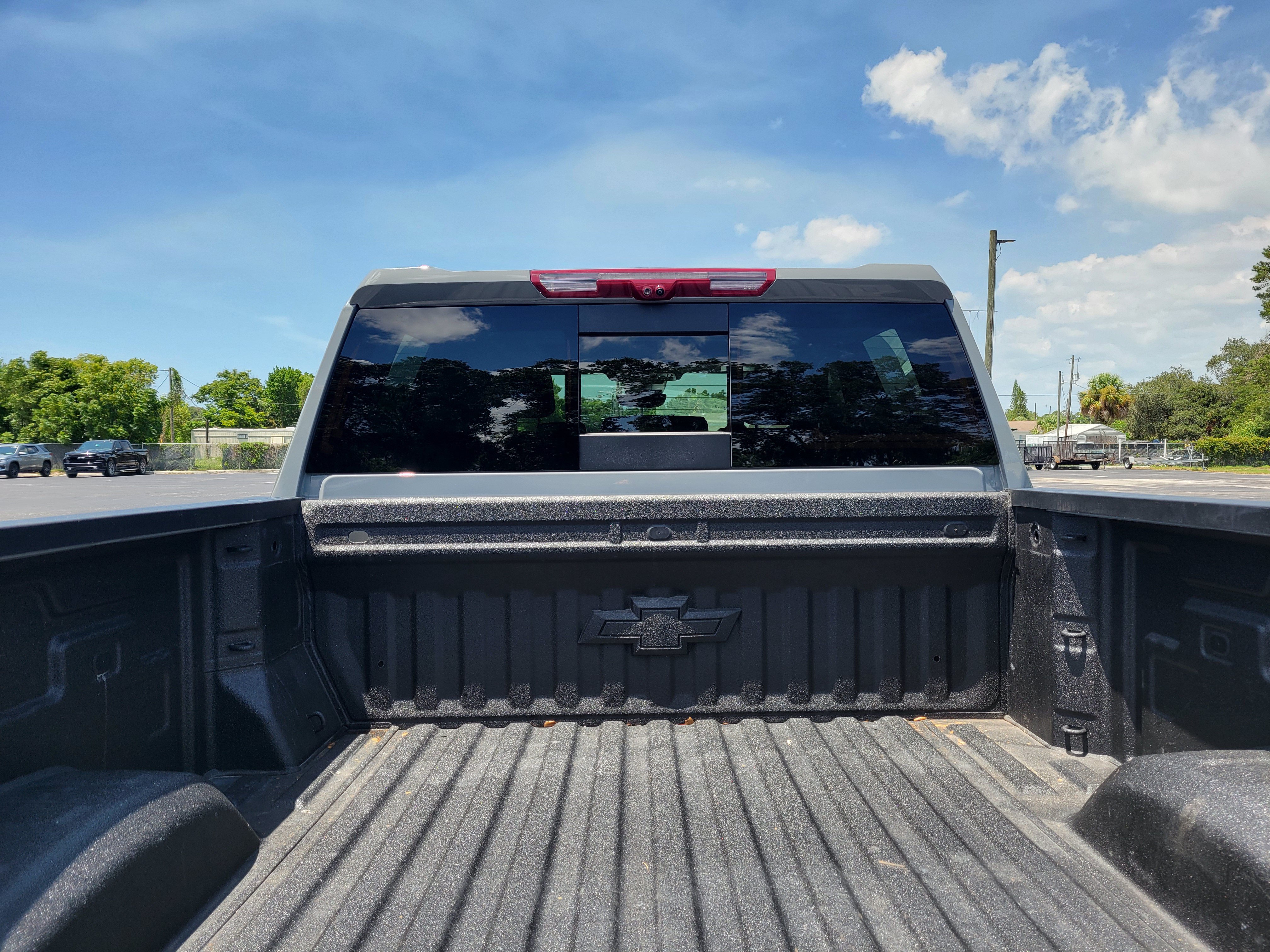 Certified 2025 Chevrolet Silverado 2500 ZR2 w/ Technology Package AWD/4WD image 6