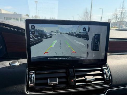 Used 2024 Lincoln Navigator Reserve image 27