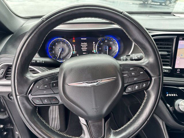 Used 2022 Chrysler Pacifica Limited w/ Uconnect Theater Family Group FWD image 31