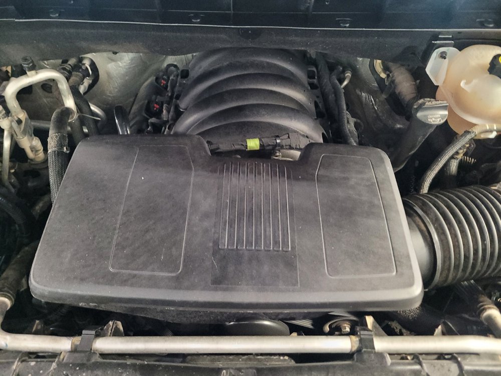 Used 2024 Chevrolet Silverado 1500 LT w/ Leather Package AWD/4WD image 30
