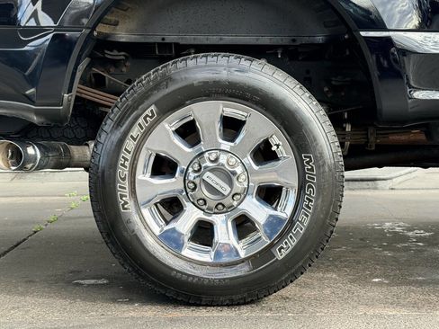 Used 2017 Ford F350 Lariat w/ Lariat Ultimate Package image 13