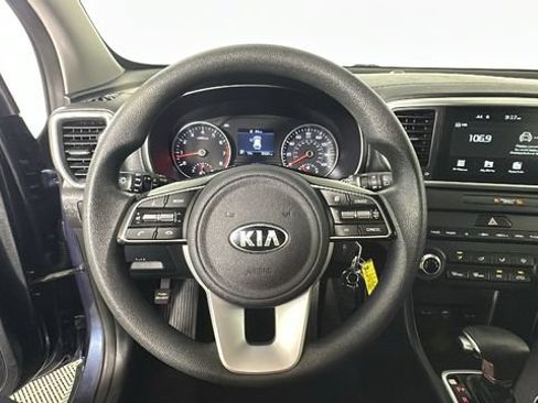 Used 2022 Kia Sportage LX AWD/4WD image 14
