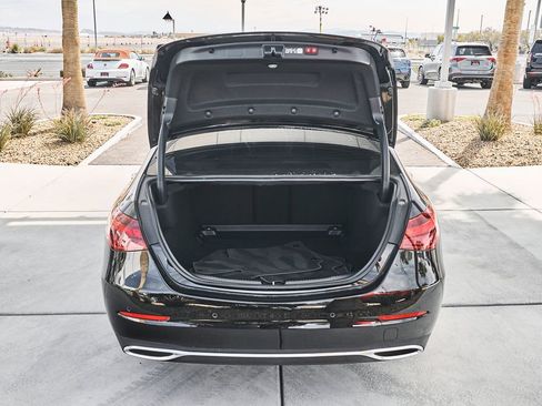 Used 2025 Mercedes-Benz C 300 4MATIC Sedan image 8