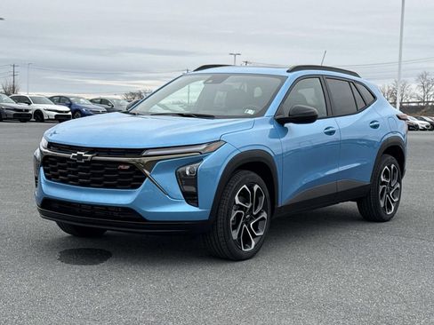 New 2026 Chevrolet Trax RS w/ Sunroof Package FWD image 16