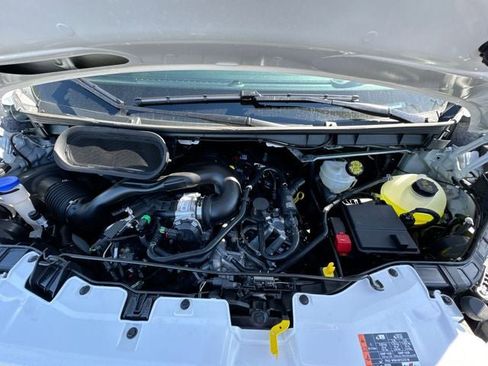 New 2025 Ford Transit 250 148 Medium Roof image 23