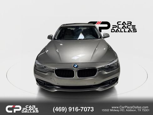 Used 2016 BMW 320i Sedan RWD image 5