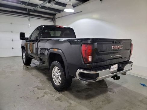 Used 2022 GMC Sierra 3500 SLE w/ SLE Convenience Package image 4