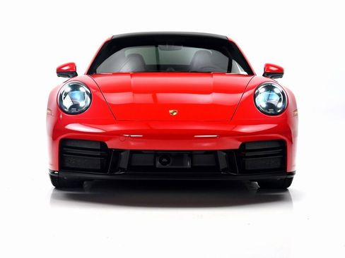 Used 2025 Porsche 911 Carrera image 37