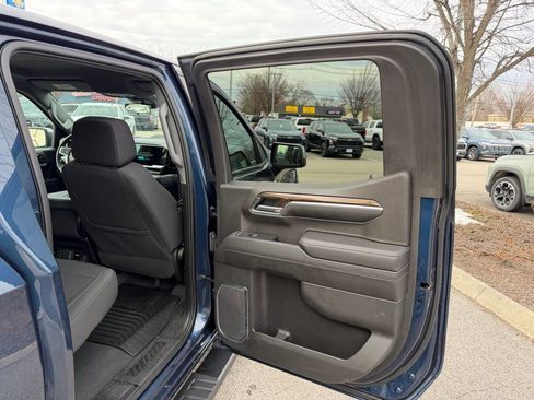 Used 2022 Chevrolet Silverado 1500 LT image 19