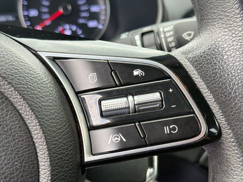 Used 2023 Kia Forte LXS w/ LXS Technology Package FWD image 25