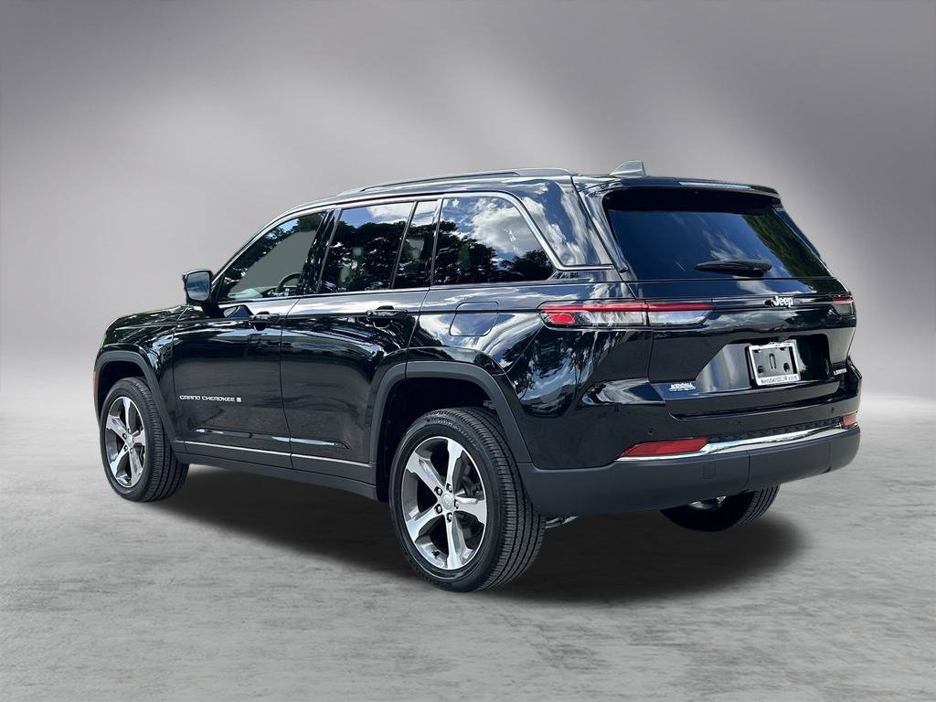 Certified 2025 Jeep Grand Cherokee Limited RWD image 7