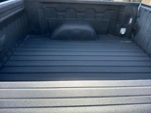 Used 2022 Chevrolet Silverado 1500 Custom Trail Boss w/ Safety Confidence Package AWD/4WD image 17