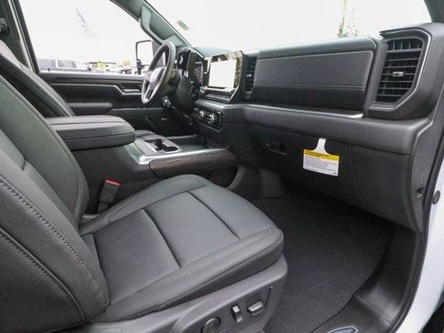 New 2026 GMC Sierra 3500 SLT w/ SLT Premium Package image 22