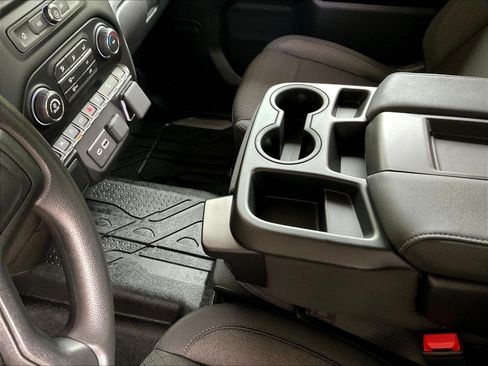Used 2026 Chevrolet Silverado 1500 Custom Trail Boss AWD/4WD image 18