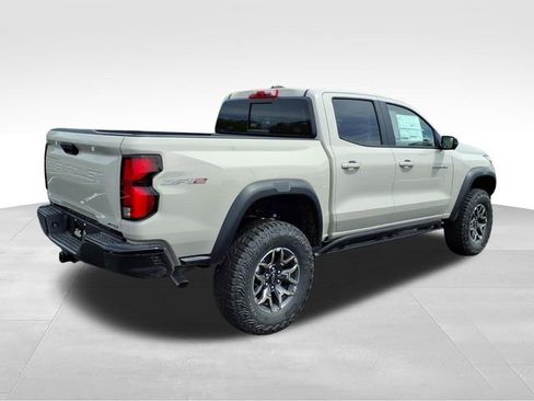 New 2026 Chevrolet Colorado ZR2 w/ Technology Package AWD/4WD image 3