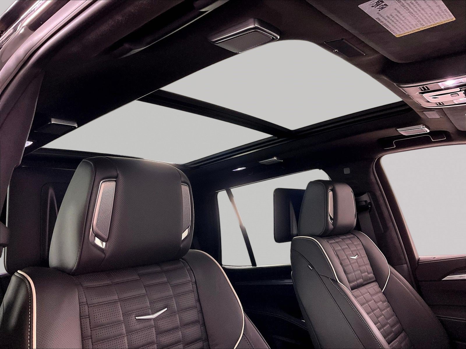 New 2027 Cadillac Escalade V AWD/4WD image 15