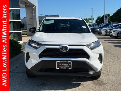 Used 2022 Toyota RAV4 LE AWD/4WD image 8