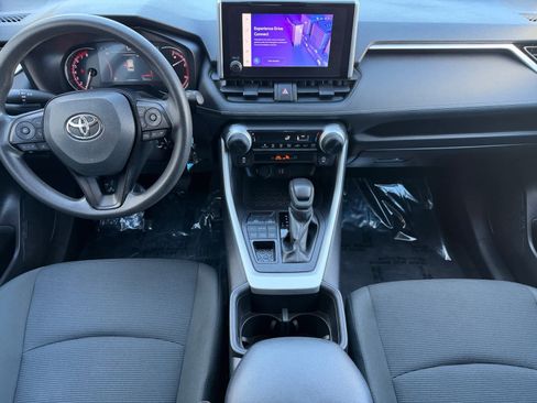 Used 2024 Toyota RAV4 LE AWD/4WD image 6