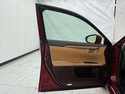 Used 2017 Lexus ES 350 w/ Premium Package FWD image 18