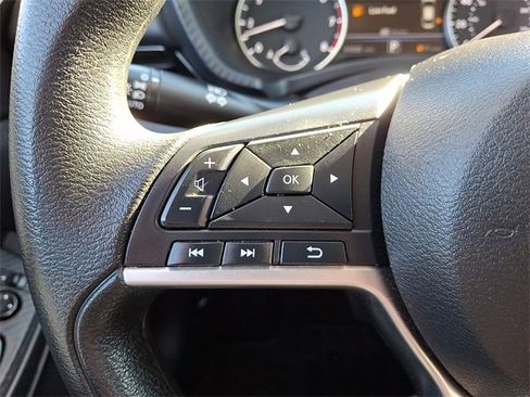 Used 2023 Nissan Sentra SV image 21