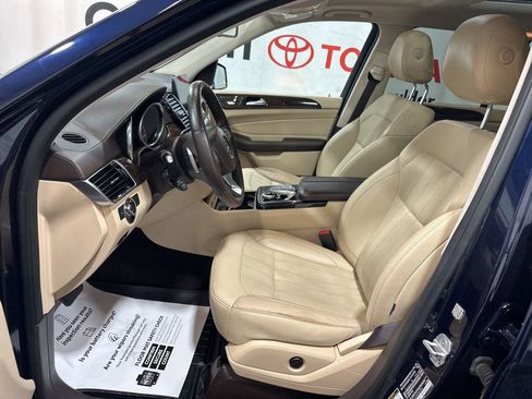 Used 2017 Mercedes-Benz GLS 450 4MATIC image 22