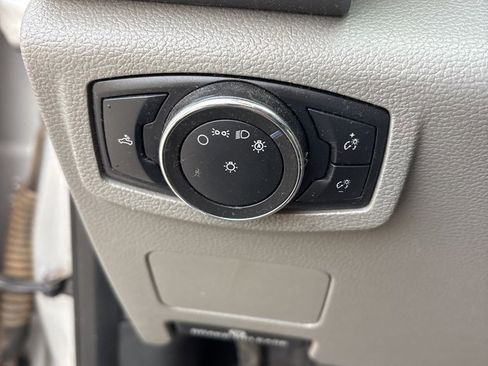 Used 2018 Ford F250 XL w/ Power Equipment Group image 6