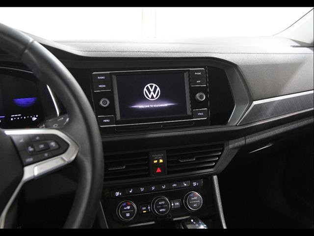 Used 2023 Volkswagen Jetta SE FWD image 9