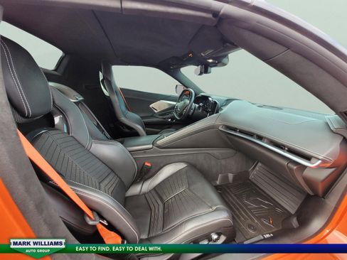 Used 2021 Chevrolet Corvette Stingray Premium Conv w/ Z51 Performance Package image 34