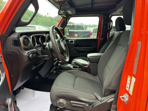 Used 2019 Jeep Wrangler Unlimited Sport AWD/4WD image 10