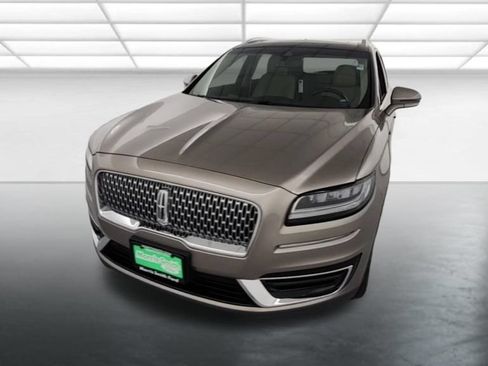 Used 2019 Lincoln Nautilus Reserve w/ Cargo Utility Package AWD/4WD image 2