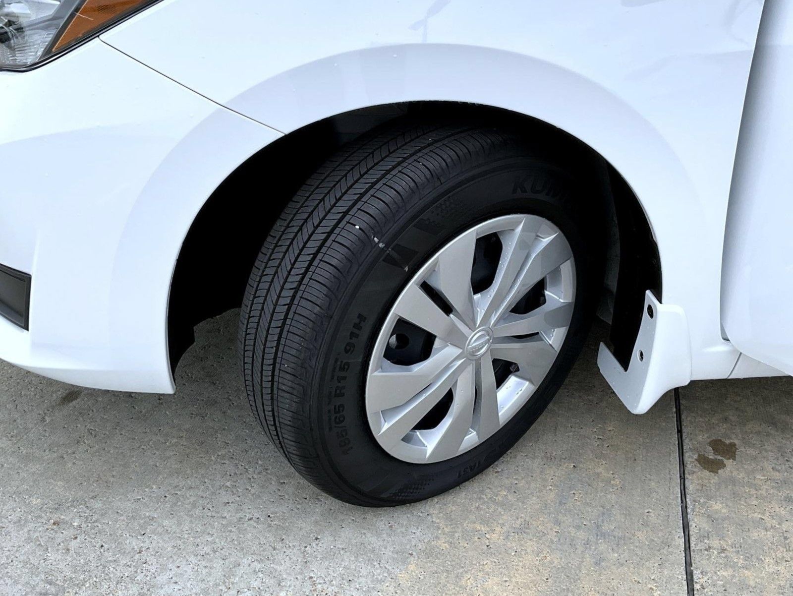 Certified 2025 Nissan Versa S w/ Trunk Package FWD image 24