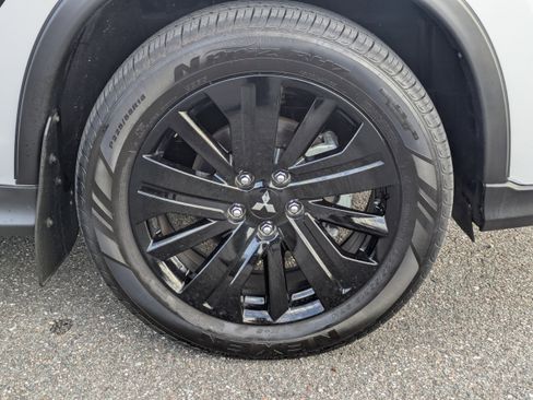 Used 2024 Mitsubishi Outlander Sport Ralliart image 11