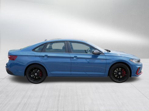 Used 2025 Volkswagen Jetta GLI Autobahn FWD image 8