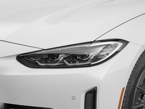 Used 2023 BMW i4 eDrive35 RWD image 49