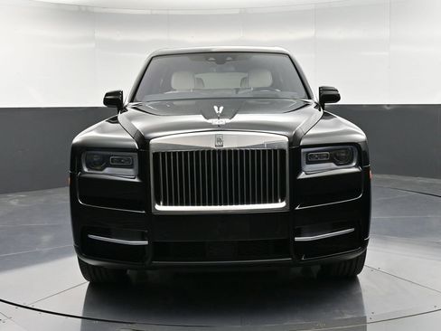 Used 2022 Rolls-Royce Cullinan image 11