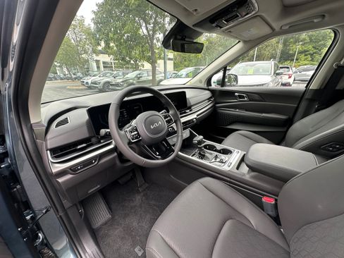 New 2026 Kia Carnival SX w/ SX Dark Edition Package image 36