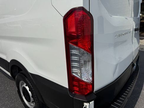 Used 2020 Ford Transit 150 Low Roof RWD image 38