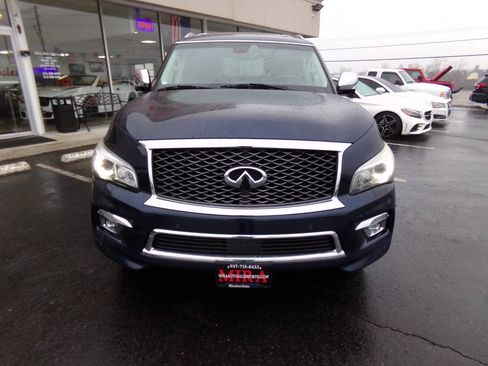 Used 2015 INFINITI QX80 4WD w/ Deluxe Technology Package image 2