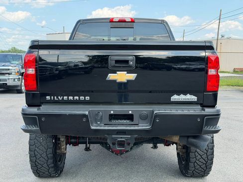 Used 2015 Chevrolet Silverado 2500 High Country w/ Duramax Plus Package AWD/4WD image 6