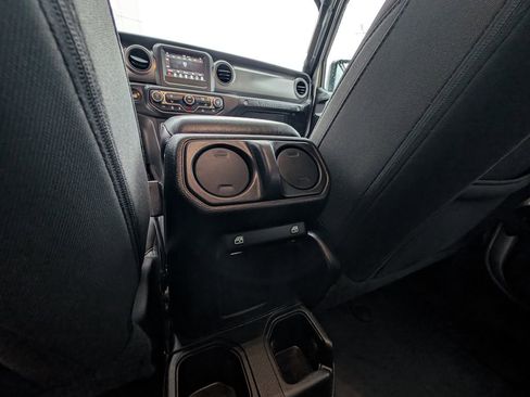 Used 2022 Jeep Wrangler Unlimited Sport image 38