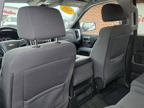 Used 2016 Chevrolet Silverado 1500 LT w/ LT Convenience Package image 10