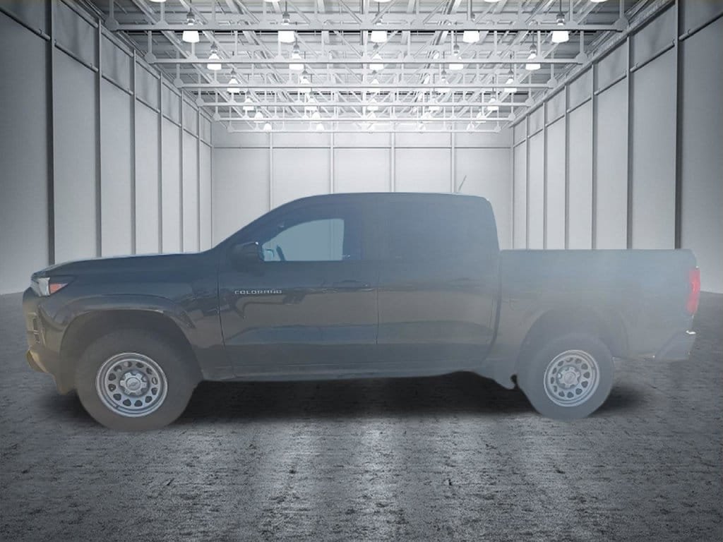 Used 2023 Chevrolet Colorado W/T RWD image 3