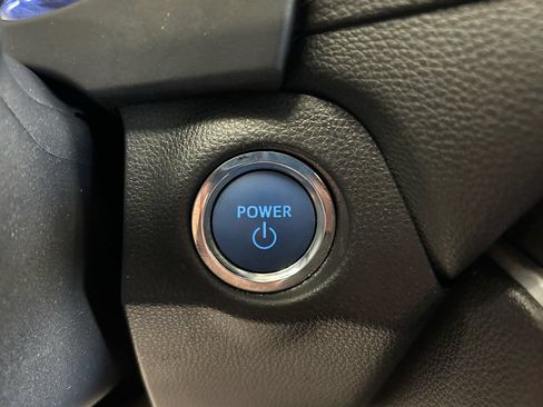 Used 2022 Toyota RAV4 XLE Premium AWD/4WD image 14