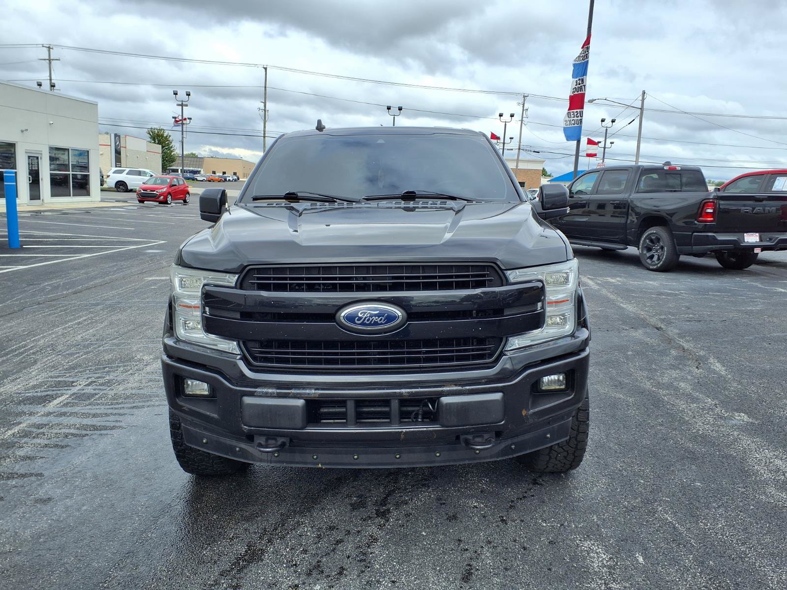Used 2019 Ford F150 Lariat w/ Equipment Group 502A Luxury AWD/4WD image 2